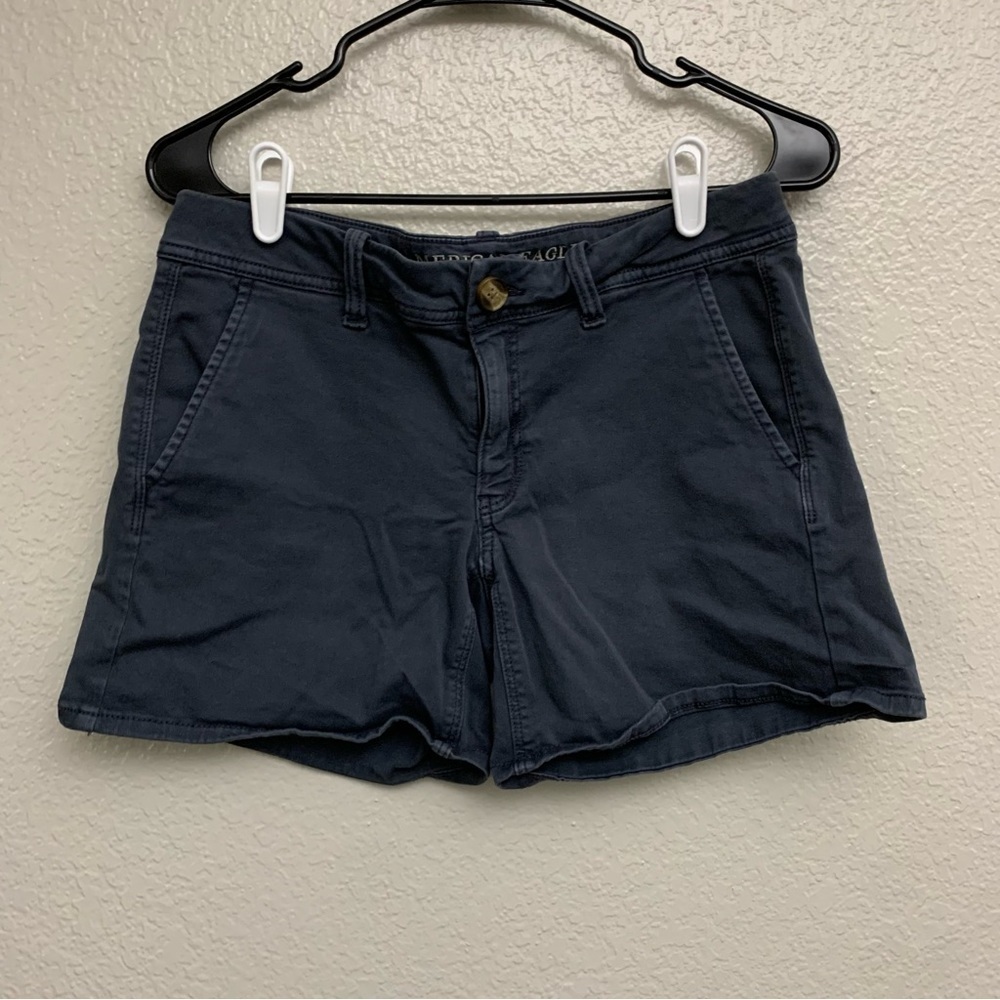 American Eagle Women’s Charcoal Gray Midi Shorts Size 6